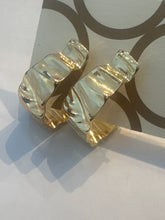 Load image into Gallery viewer, “Kate” Gold Earrings