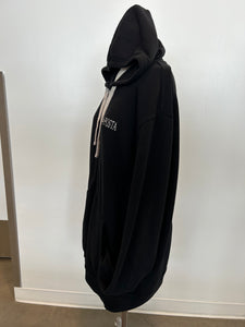 “M.O.E” zip up hoodie POSTA